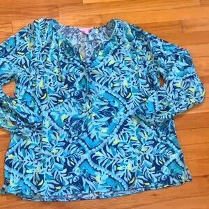 EXCELLENT CONDITION Lilly Pulitzer Blouse. Size XL.